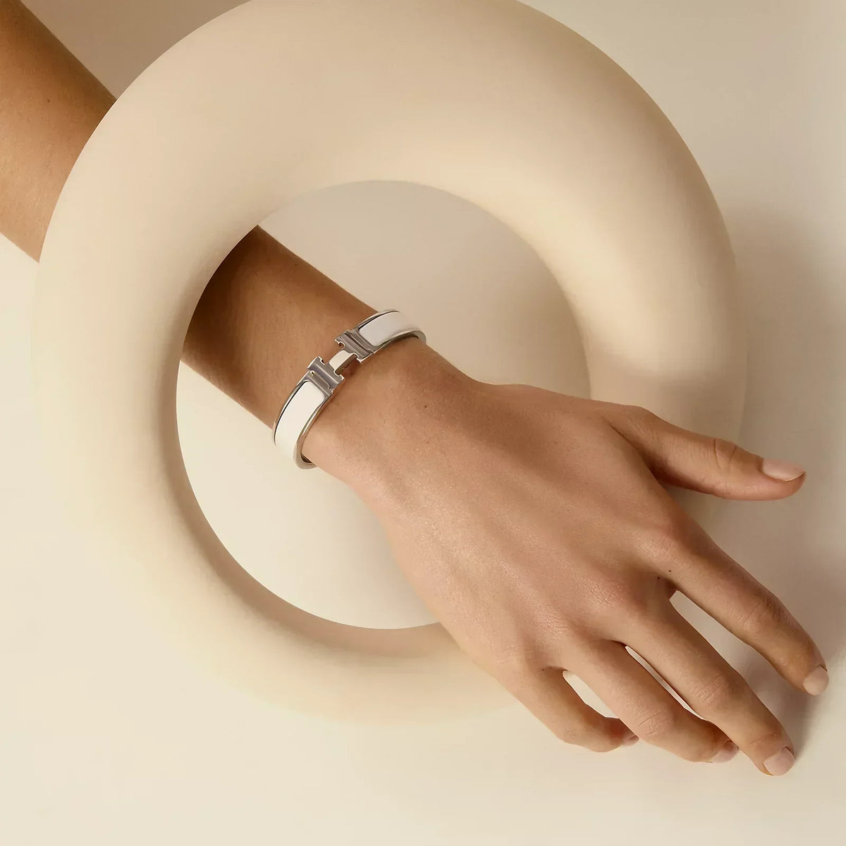 Hermès - Clic H Bracelet White