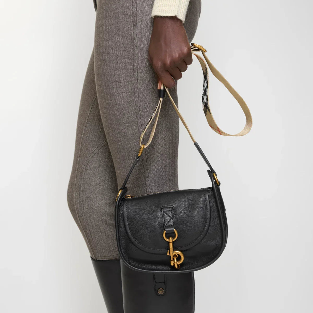 Burberry Mini B Clip Messenger Bag Noir