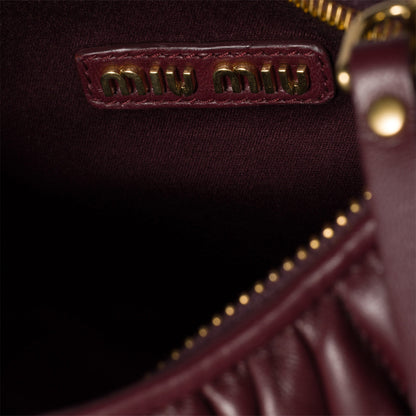 MiuMiu Sac Hobo Wander en Cuir Nappa Matelassé Noir